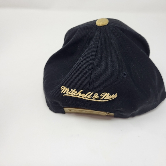 New Orleans Saints Football NFL Snapback Flat Hat Cap Mitchell & Ness - Picture 4 of 10